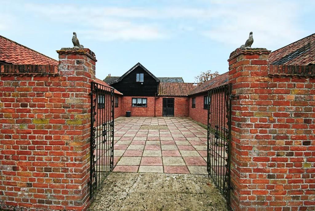 Grove Barn placeholder